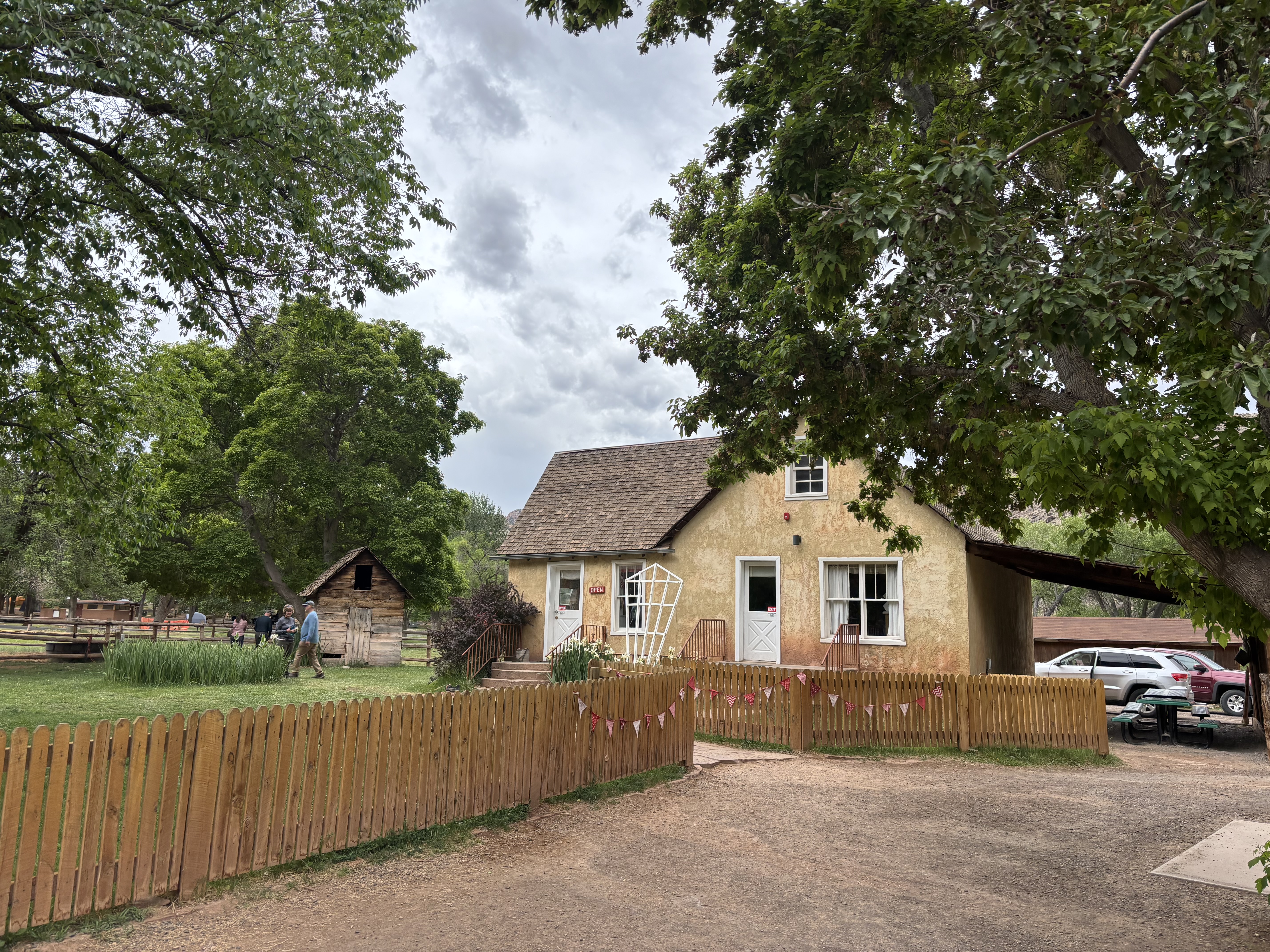 Gifford House